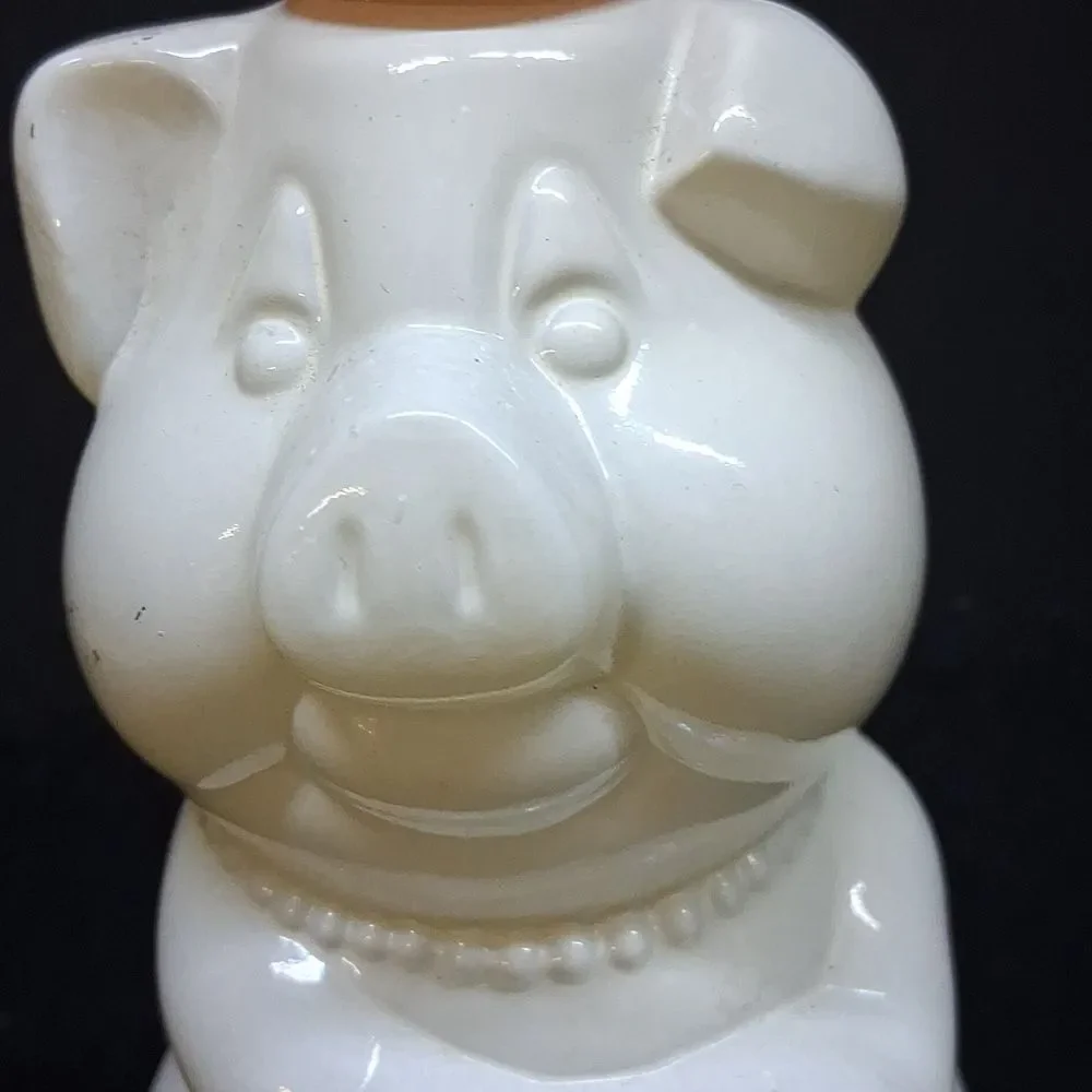 Vintage Avon pig shaped lotion or soap dispensers‎ from 1980's